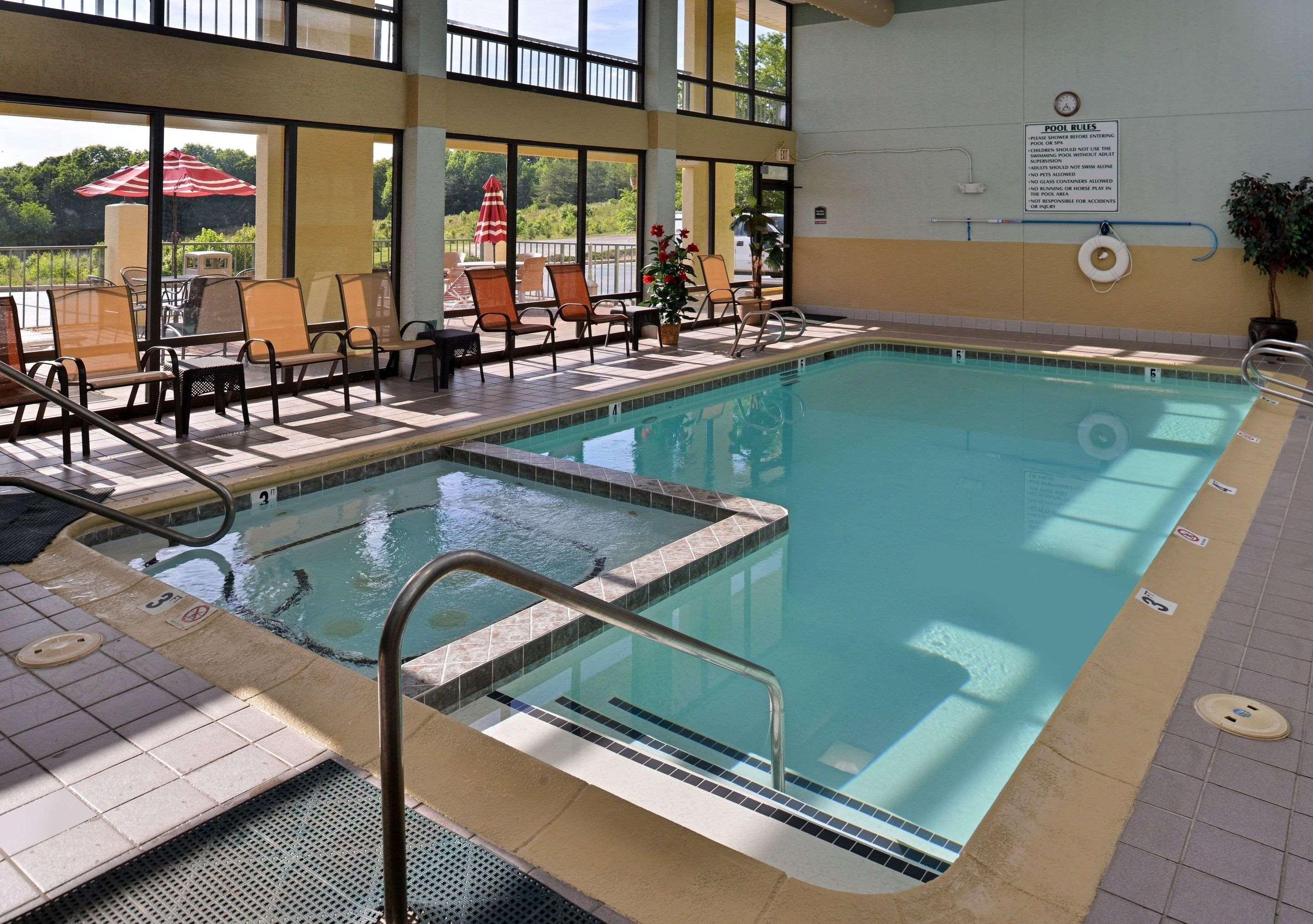 Quality Inn Jonesville I-77 Exteriör bild